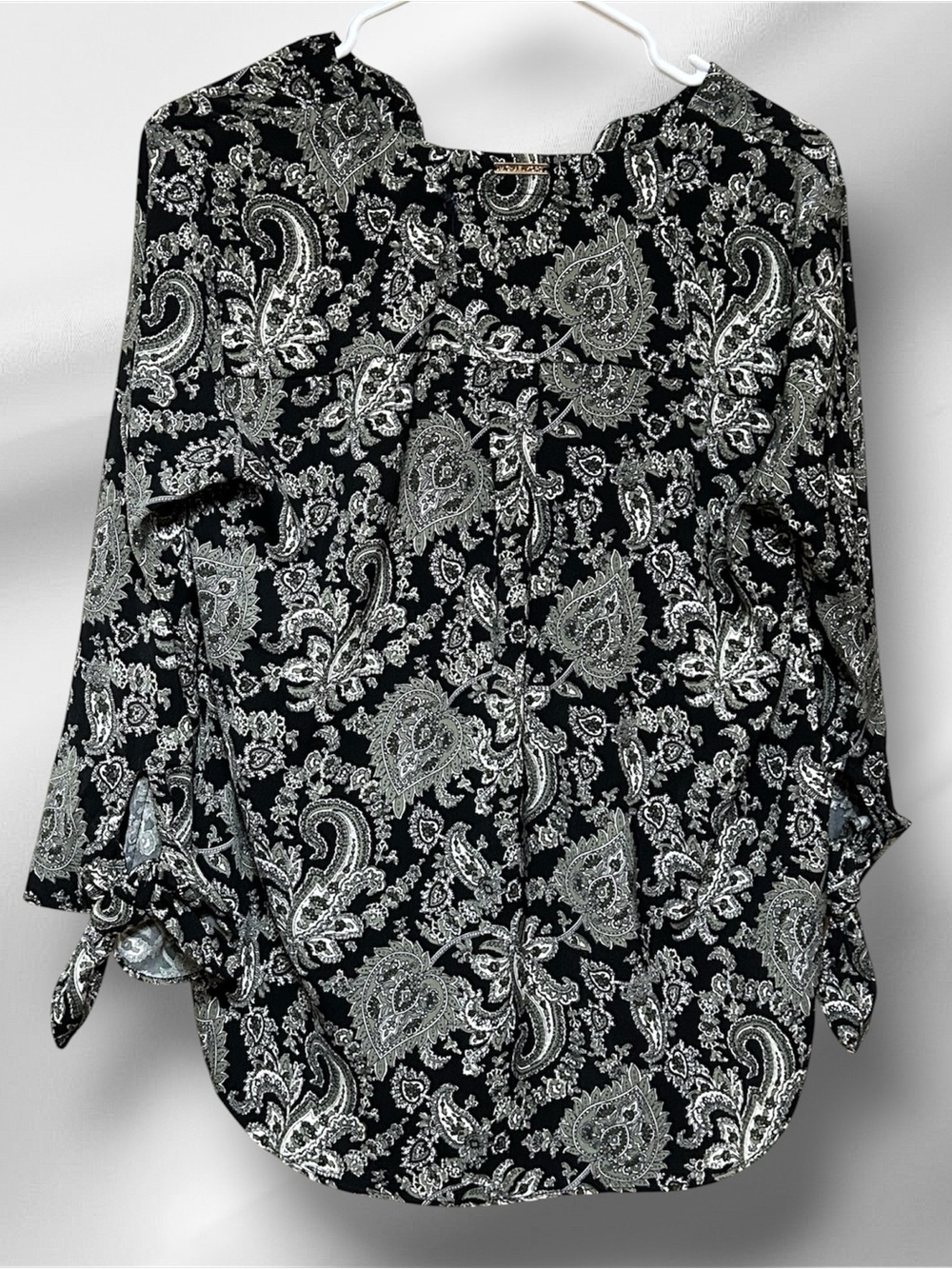 Michael Kors Black Paisley Tie-Sleeve Women's Top NWT Size M. - Picture 3 of 8